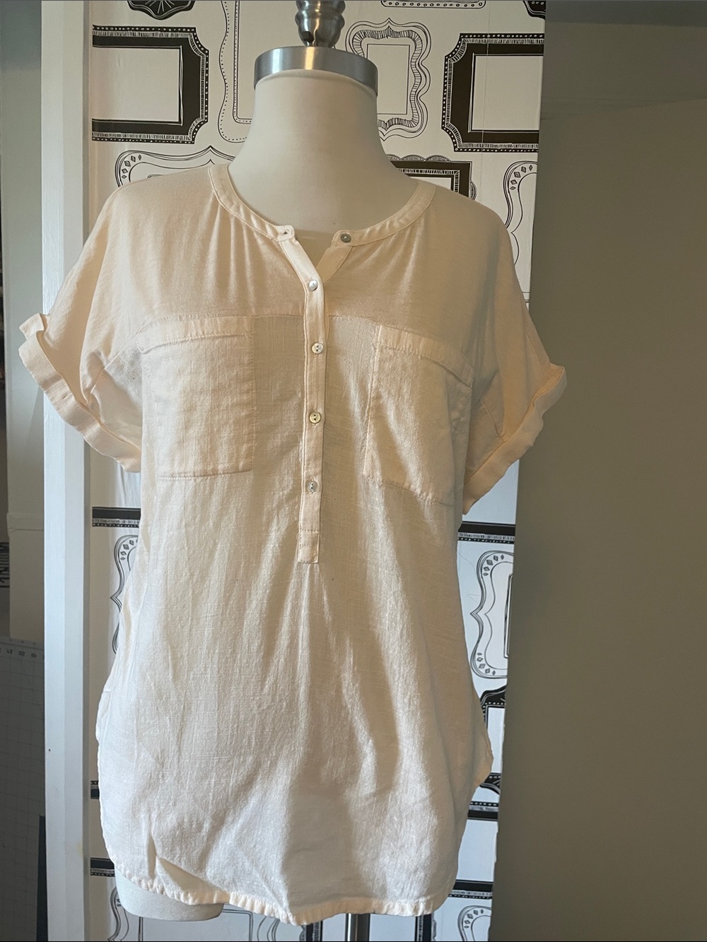 Casual Cream Short-Sleeve Henley Top